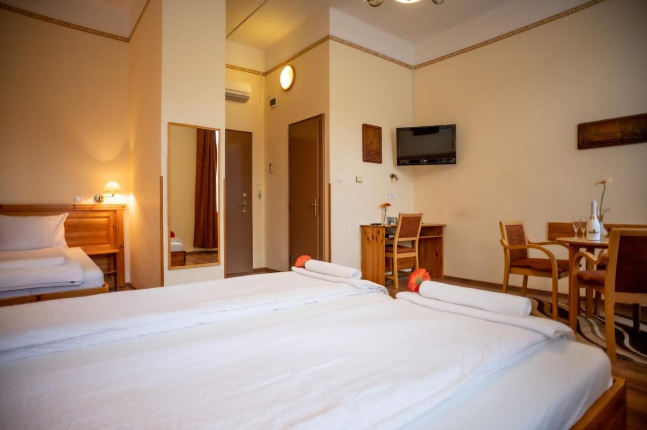 Manzard Panzio Bed & Breakfast Budapest Eksteriør bilde