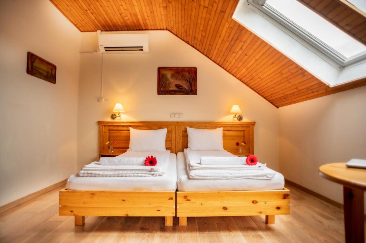 Manzard Panzio Bed & Breakfast Budapest Eksteriør bilde