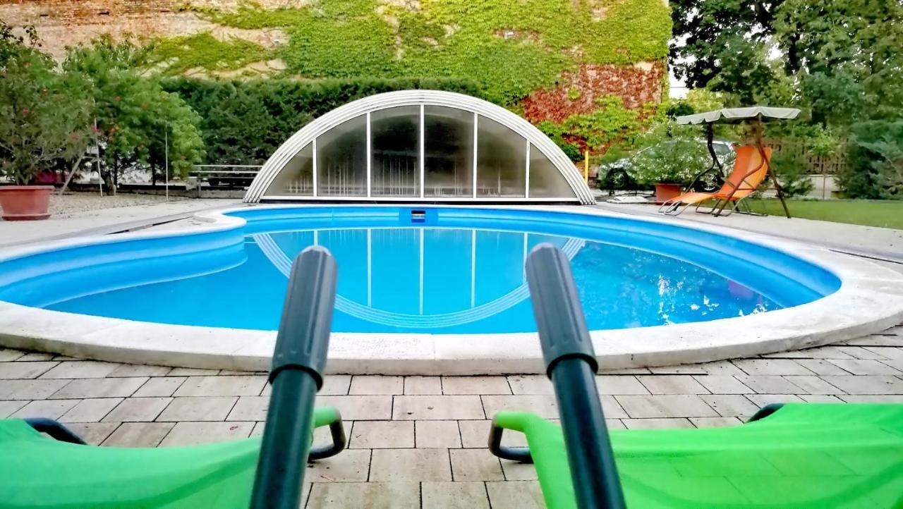 Manzard Panzio Bed & Breakfast Budapest Eksteriør bilde