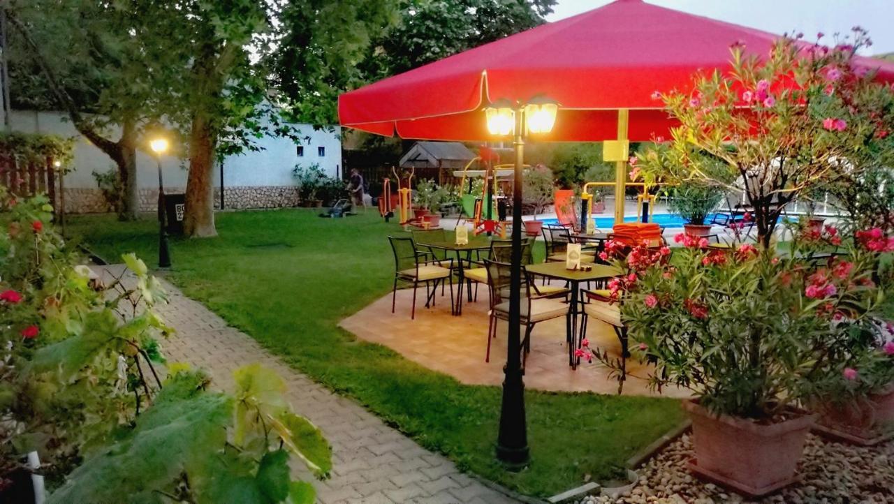 Manzard Panzio Bed & Breakfast Budapest Eksteriør bilde