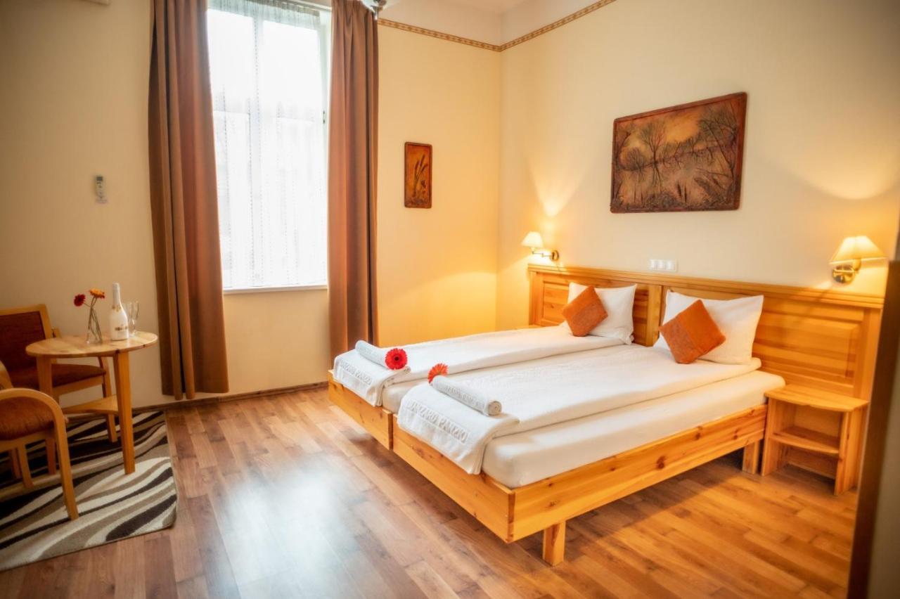 Manzard Panzio Bed & Breakfast Budapest Eksteriør bilde