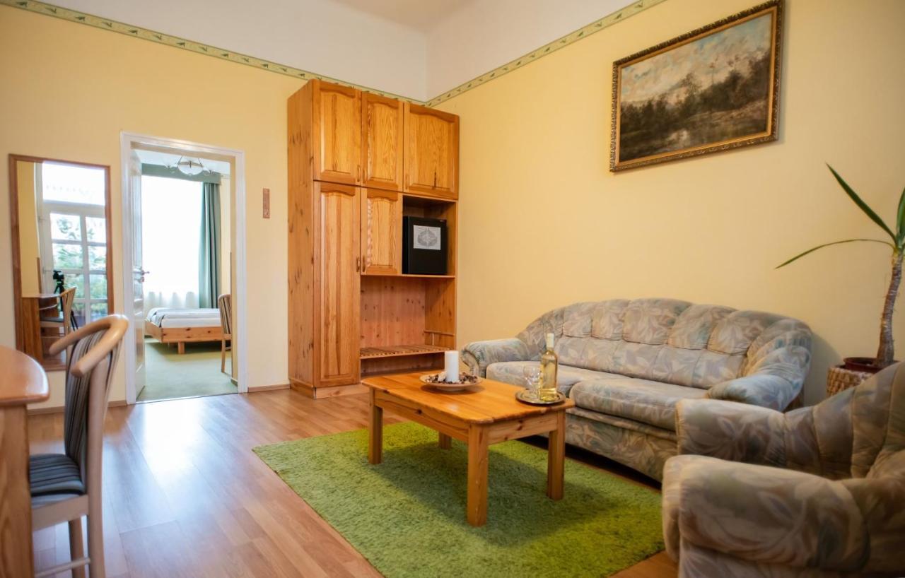 Manzard Panzio Bed & Breakfast Budapest Eksteriør bilde