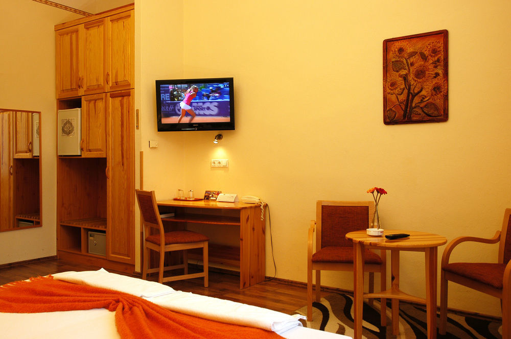 Manzard Panzio Bed & Breakfast Budapest Eksteriør bilde
